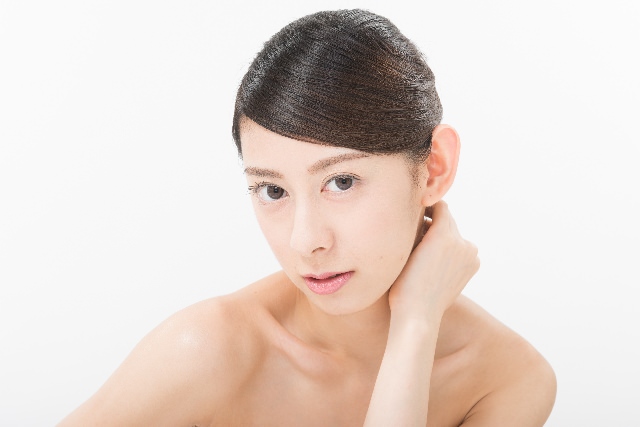 鎖骨の歪みを治すカギは小脳 矯正体操と脳との関係性 小顔矯正 整体を東京でお探しならrevision
